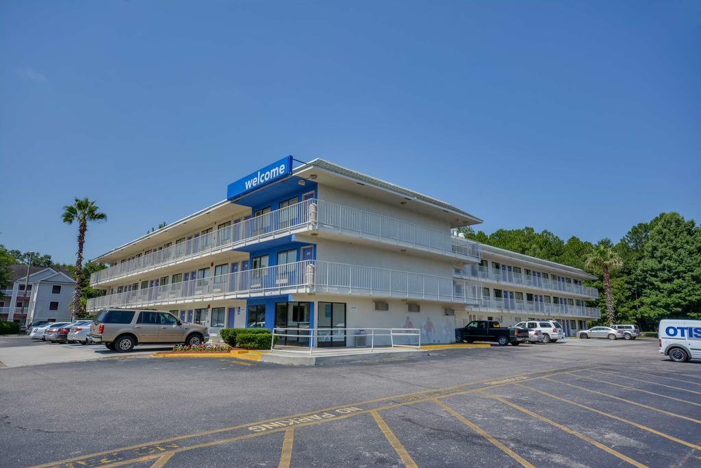 Rodeway Inn ทิลแมนส์คอร์เนอร์ ภายนอก รูปภาพ